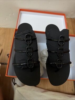 Hermes MYKONOS SANDAL - brand new 39